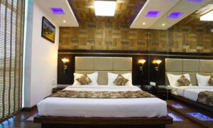 hotel tiger roare thekkady 