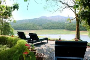 lake palace thekkady 